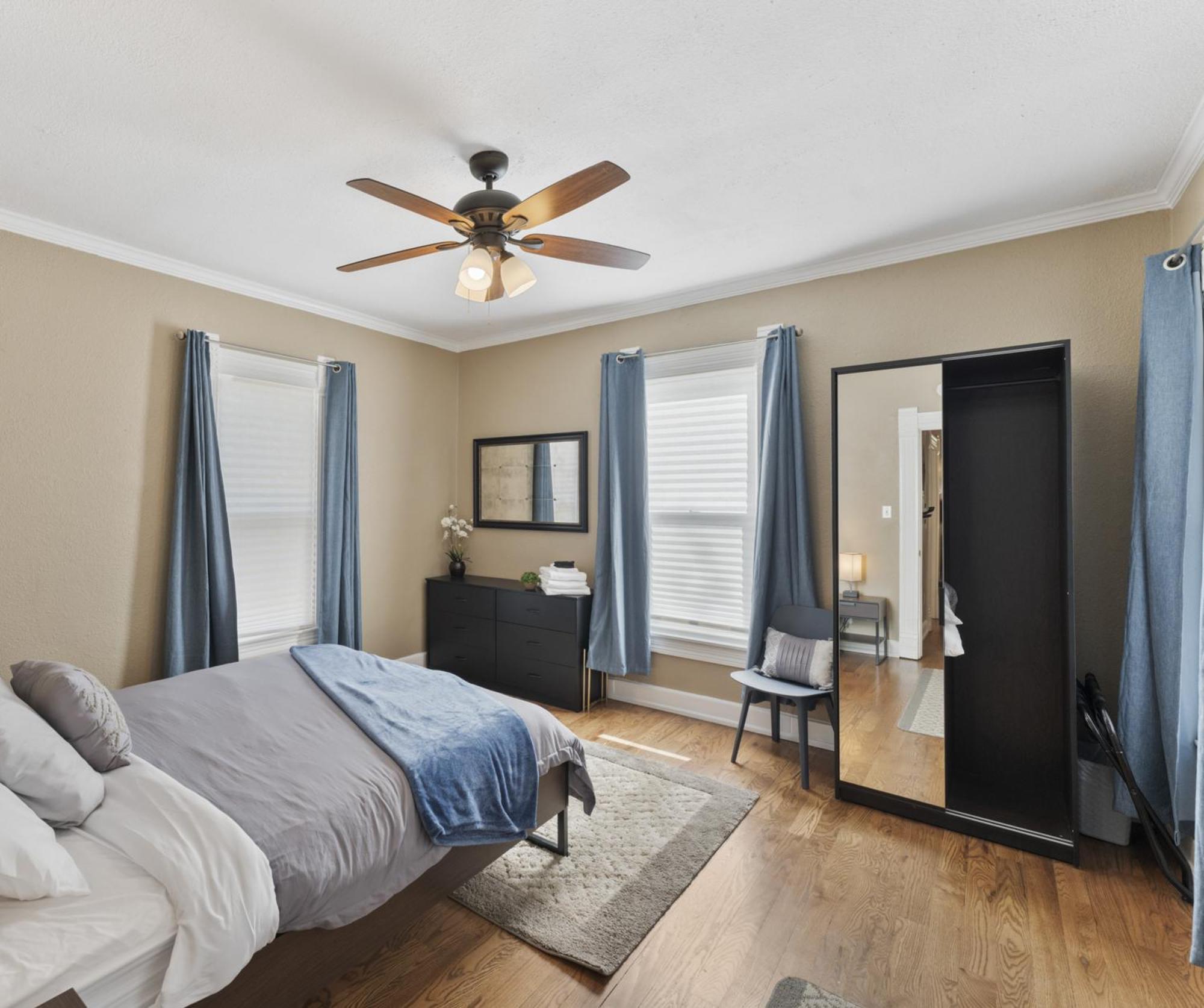 3 Bedroom *Downtown* With Firepit Colorado Springs Exterior photo